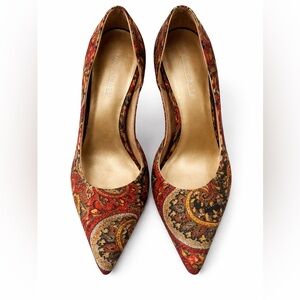 Stylish Paisley Patterned Heels